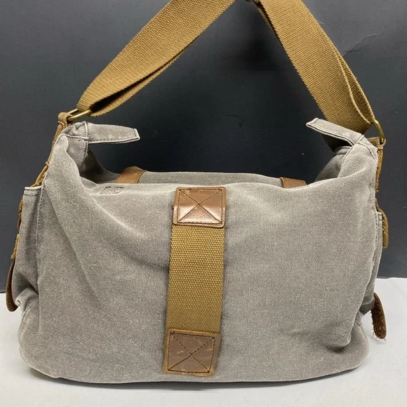 Berchirly Canvas Crossbody Bag - Picture 7 of 17